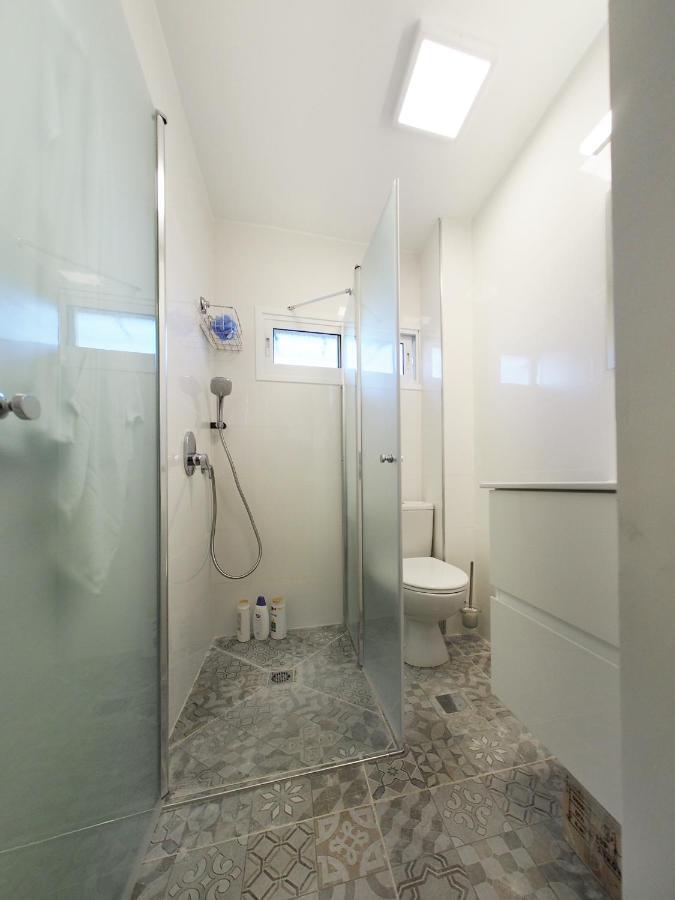Studio Ariana And Patio Bat Yam Exterior photo